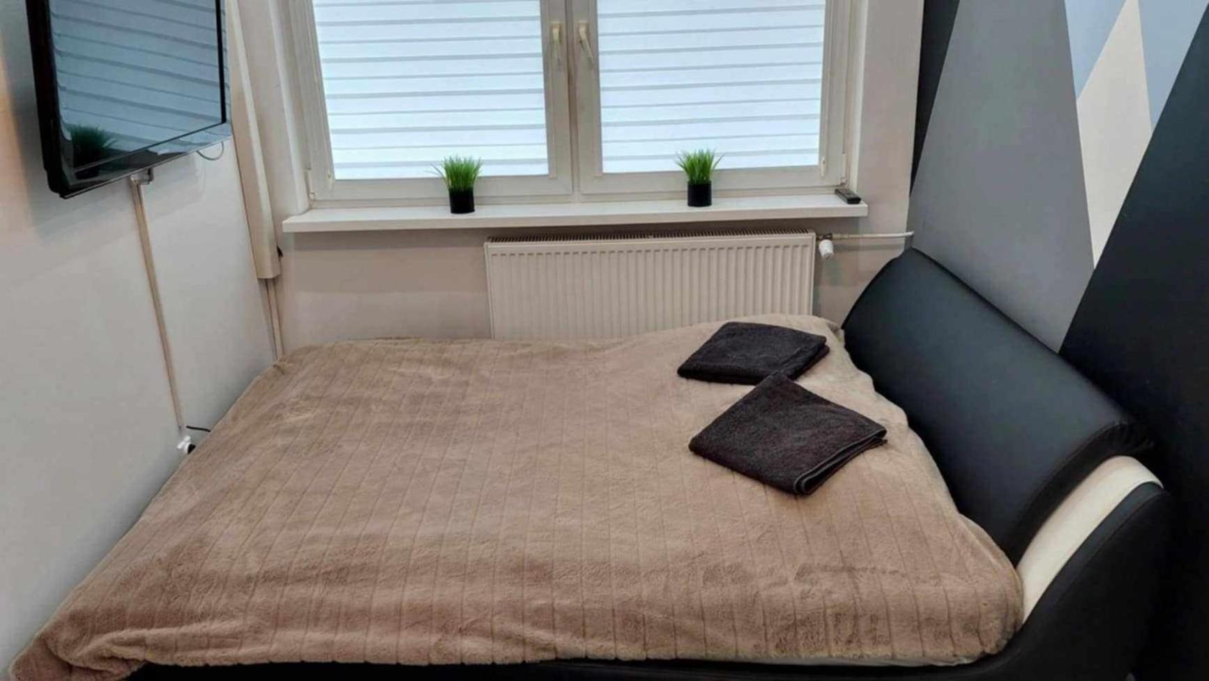 Ekskluzywny Apartament W Centrum Z Klimatyzacja I Balkonem Lubin  Exterior photo